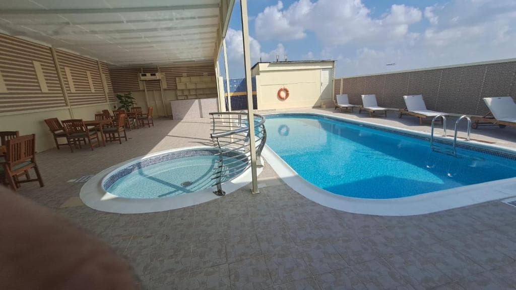 34-استخر-هتل-4-ستاره-گرند-سنترال-دبی- Grand-Central-Dubai-Hotel-Pool.jpg