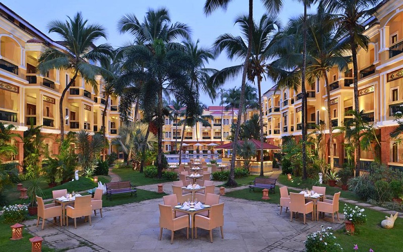05 نمای داخلی هتل 5 ستاره کانتری این اند سوئیت دهلی Country Inn & Suit Delhi.jpg