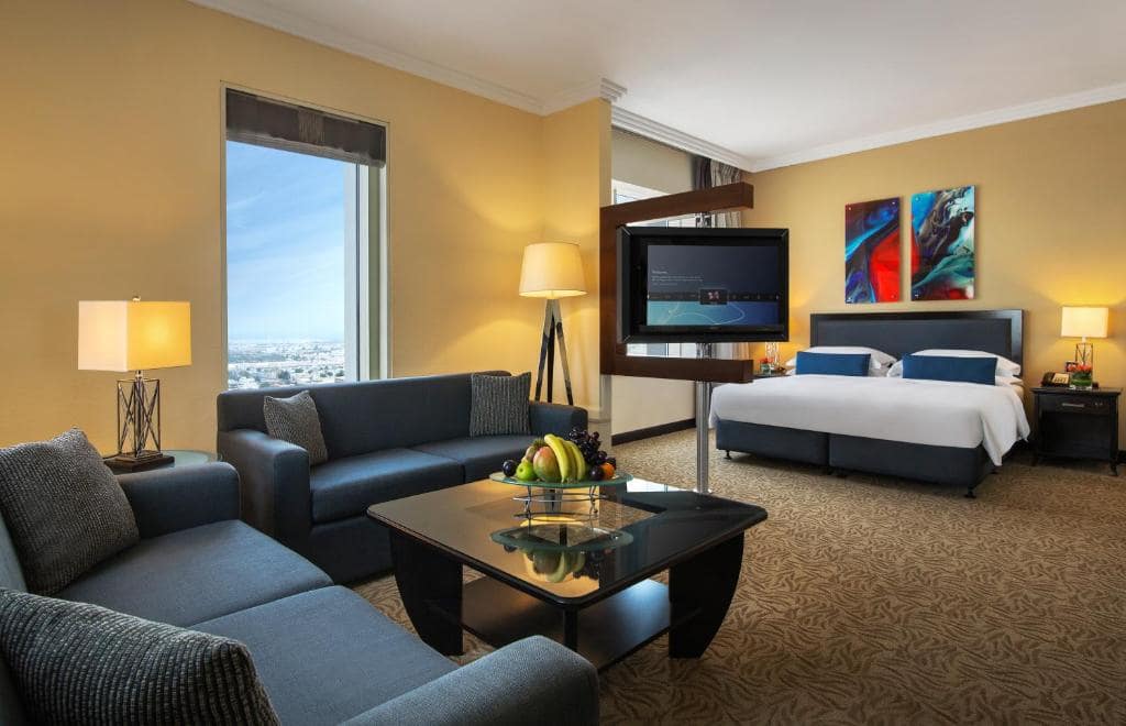 19-اتاق-خواب-هتل-4-ستاره-تاورز-روتانا-دبی- Towers-Rotana-Hotel-Dubai-Bedroom.jpg
