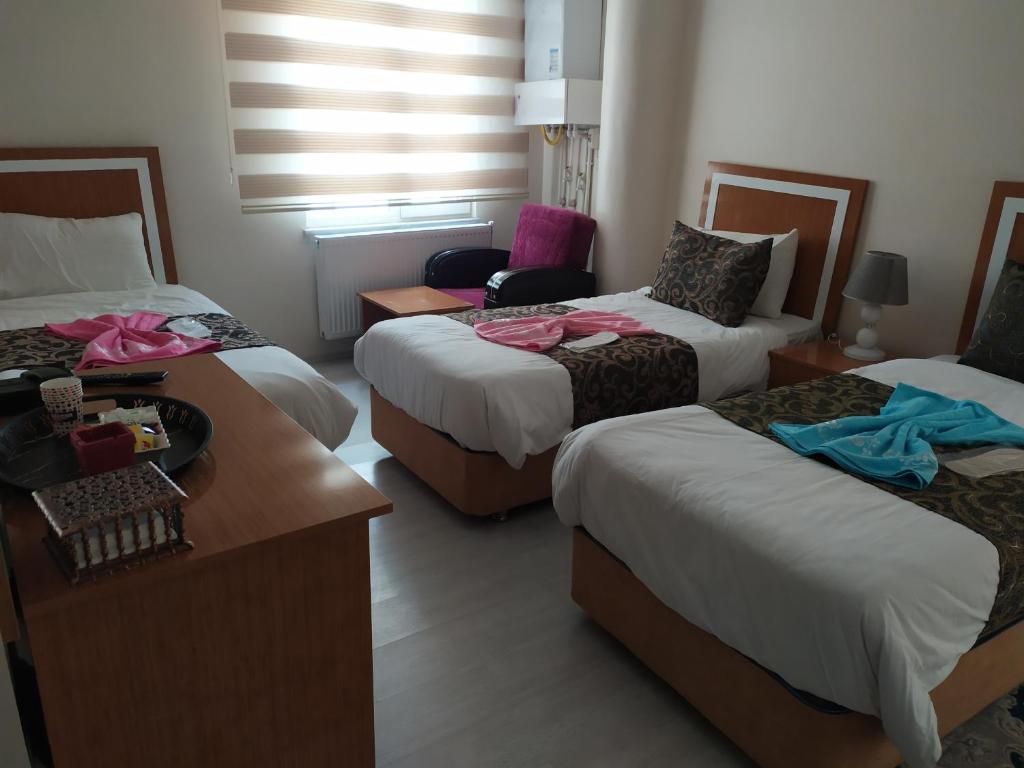13 اتاق Elit-nur-Hotel-Van.jpg