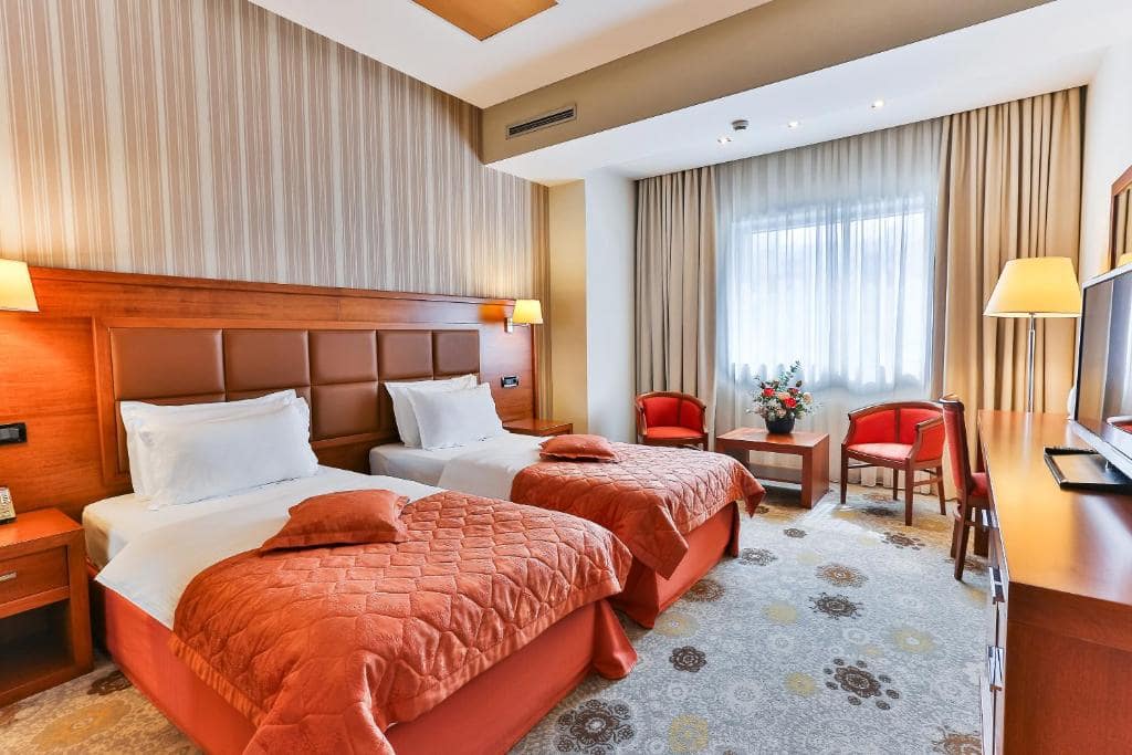 07-اتاق-خواب-هتل-3-ستاره-کینز-پارک-دبی-Kings-Park-Hotel-Dubai-Bedroom.jpg