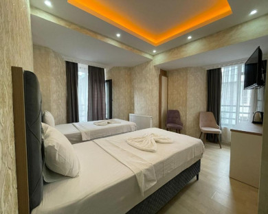 06 اتاق هتل 3 ستاره پرا وایت وان Pera White Hotel Van.jpg
