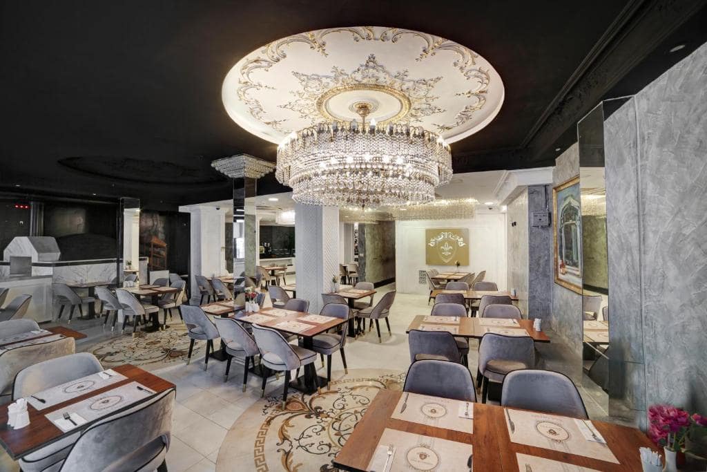 06-نمای-غذا-خوری-هتل-4-ستاره-وایت-مونارچ-استانبول-Dining-Hotel-4-Setare-White-Monarch-Istanbul.jpg