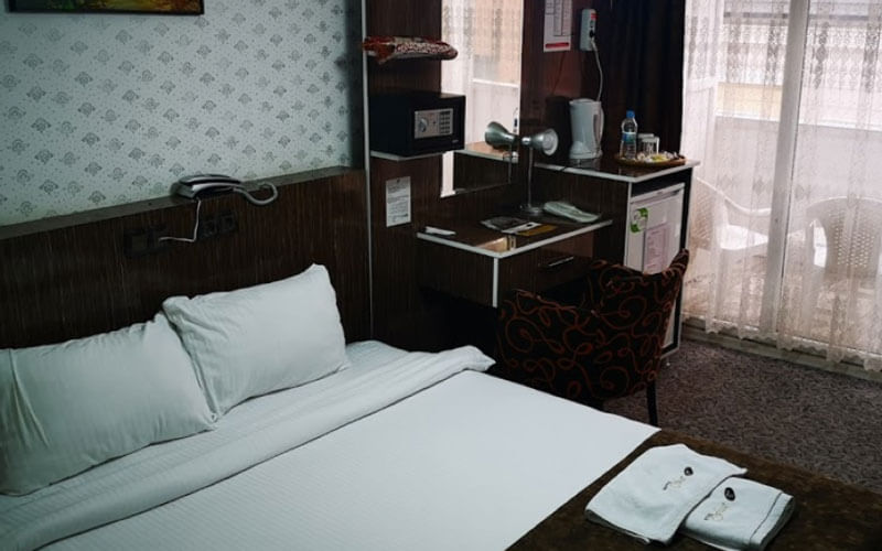 15 اتاق هتل 3 ستاره فوآت وان Hotel Fuat Van.jpg