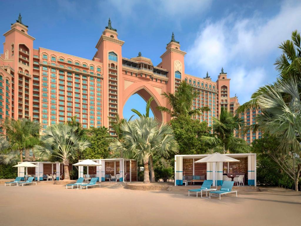 33-ساحل-هتل-5-ستاره-آتلانتیس-دبی- Atlantis-The-Palm-Beach.jpg