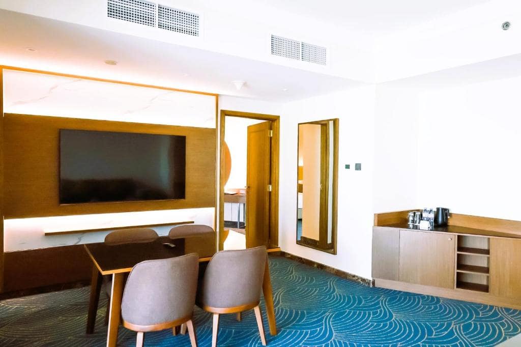 13-اتاق-هتل-4-ستاره-سیتی-سیزنز-دبی- City-Seasons-Dubai-Room.jpg