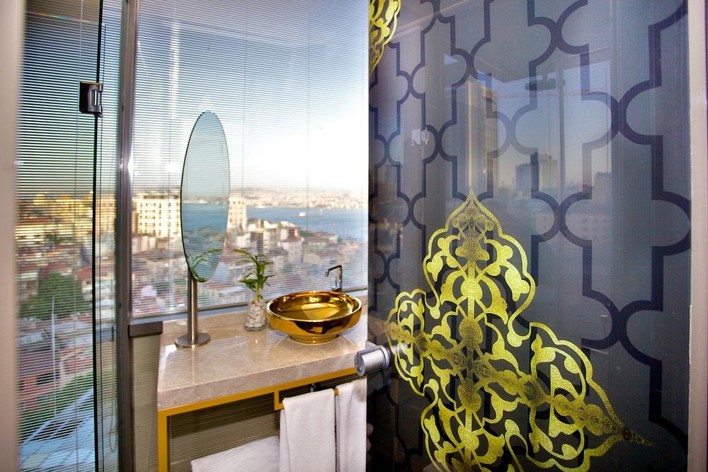 03-نمای-سرویس بهداشتی-هتل-3-ستاره-استار-استانبول-Bathroom-Hotel-3-Setare-Taksim-Star-_Istanbul.jpg
