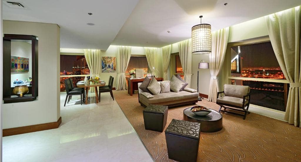 20-اتاق-هتل-5-ستاره-د-تاور-پلازا-دبی- The-Tower-Plaza-Hotel-Dubai-Room.jpg