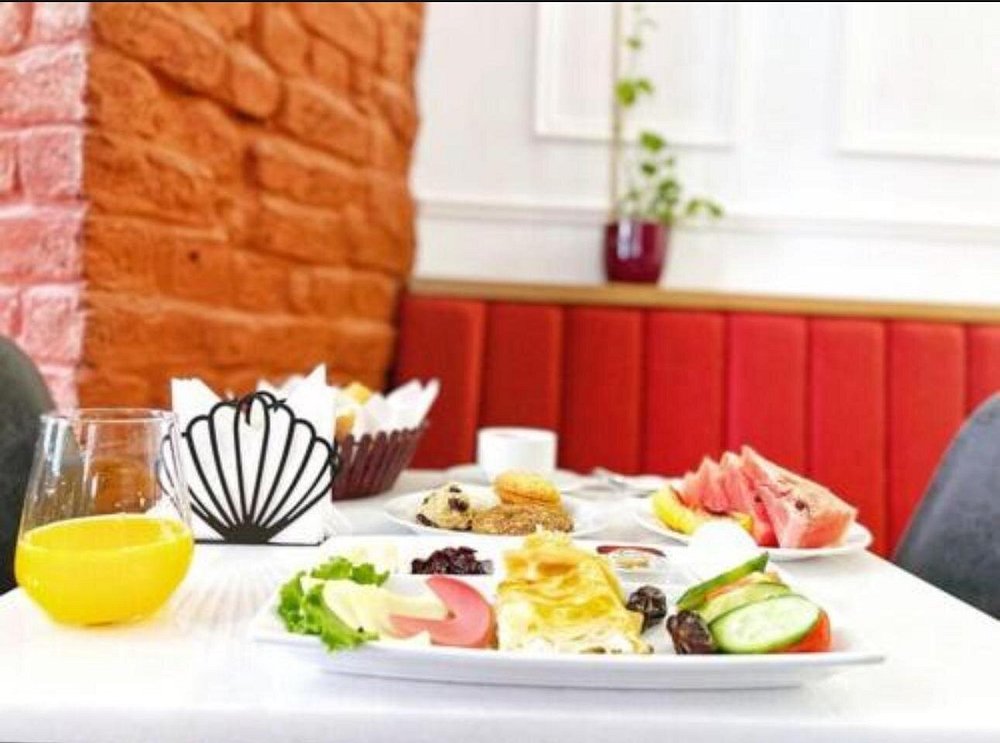 هتل-3-ستاره-رستوران-امی-تکسیم-ترکیه-Hotel-4 Setare- Restauran-Emmy-Taksim-Turkiye6.jpg