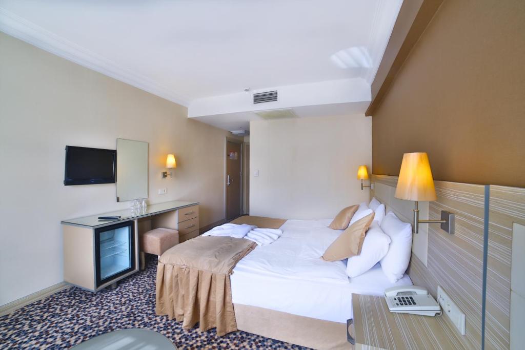 22-اتاق-Hotel-Grand-Emin-هتل-گرند-امین-استانبول.jpg