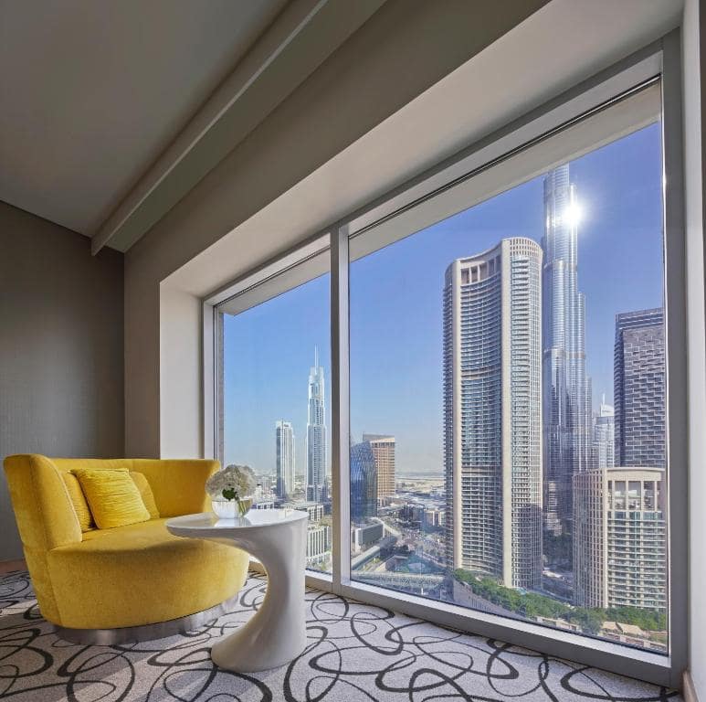 07-اتاق-خواب-هتل-5-ستاره-سوفیتل-داون-تاون-دبی-Sofitel-Dubai-Down-Town-View-Bedroom.jpg