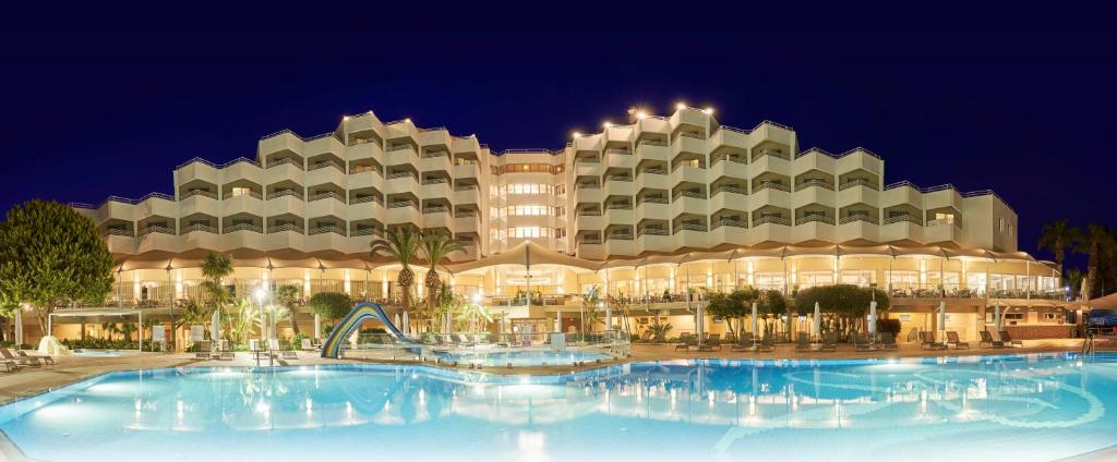 12 نمای هتل 5 ستاره ریچموند افسوس کوش آداسی Richmond Ephesus Resort Kusadasi.jpg