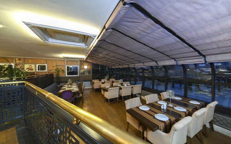35-رستوران-هتل-4-ستاره-گرند-استار-بسفروس-Grand-Star-Hotel-Bosphorus.jpg