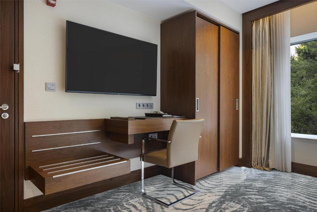 22-اتاق-Conrad-Istanbul-Bosphorus-هتل-کنراد-بسفروس-استانبول-.jpg