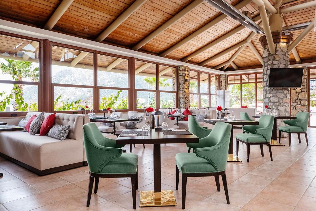 10 رستوران هتل 5 ستاره مارتی ریزورت مارماریس Marti Resort Deluxe Hotel Marmaris.jpg