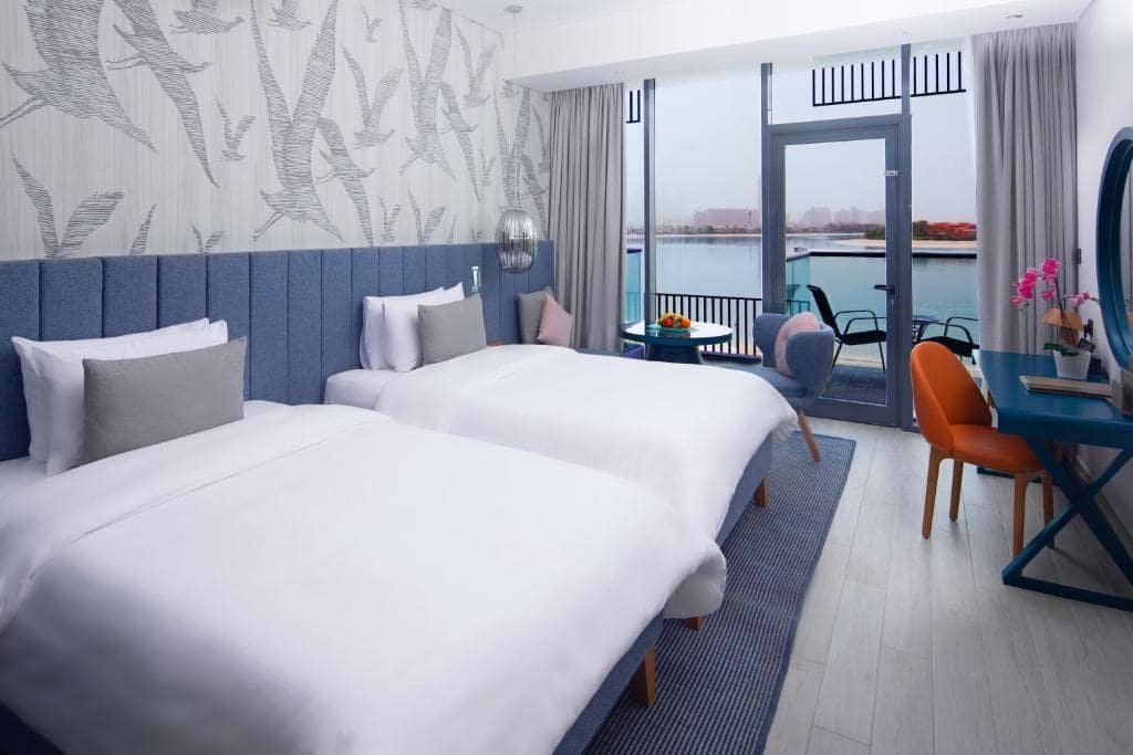 06-اتاق-هتل-5-ستاره-سی-سنترال-ریزورت-د-پالم-دبی- C-Central-Resort-Palm-Hotel-Dubai-Room.jpg