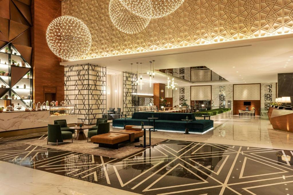 02 لابی هتل5 ستاره شرایتون گرند دبی Sheratons Grand Hotel.jpg