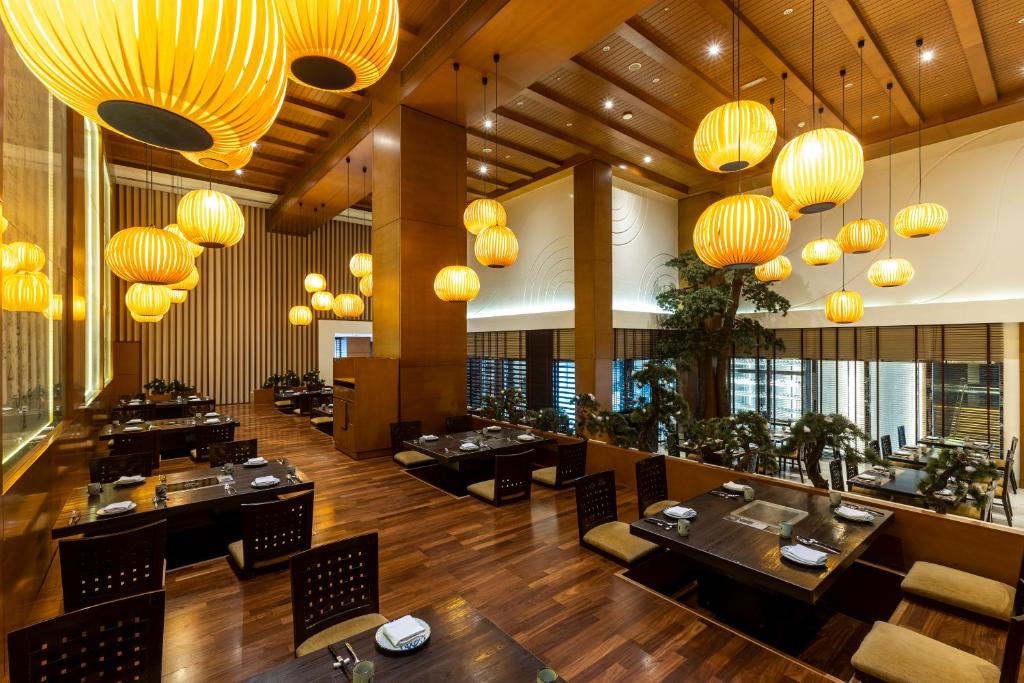 41-رستوران-هتل-5-ستاره-آسیانا-دبی- Asiana-Hotel-Dubai-Restaurant.jpg