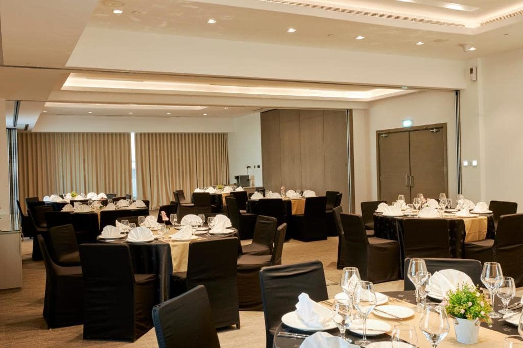 43-رستوران-هتل-4-ستاره-سیتی-مکس-بیزینس-بی-دبی-City-Max-Business-Bay-Dubai-Restaurant.jpg