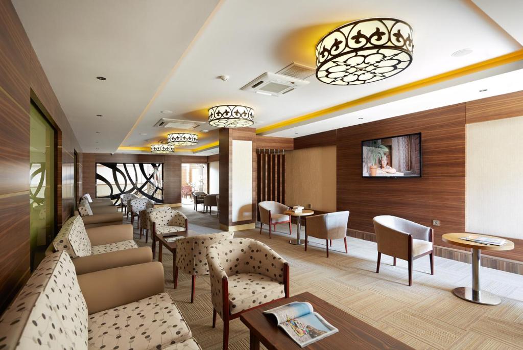 33 رستوران هتل 4 ستاره امره بیچ مارماریس Emre Beach Hotel Marmaris.jpg