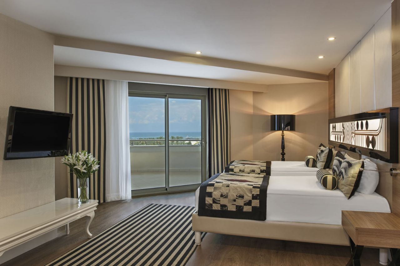 26 اتاق هتل 5 ستاره دلفین ایمپریال لارا آنتالیا Delphin Imperial Lara Antalya.jpg