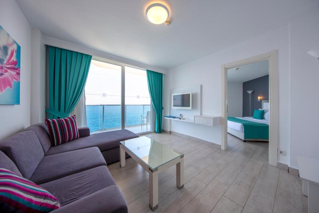 41 اتاق هتل 5 ستاره پالم وینگز افسوس کوش آداسی Palm Wings Ephesus Beach Resort Kusadasi.jpg