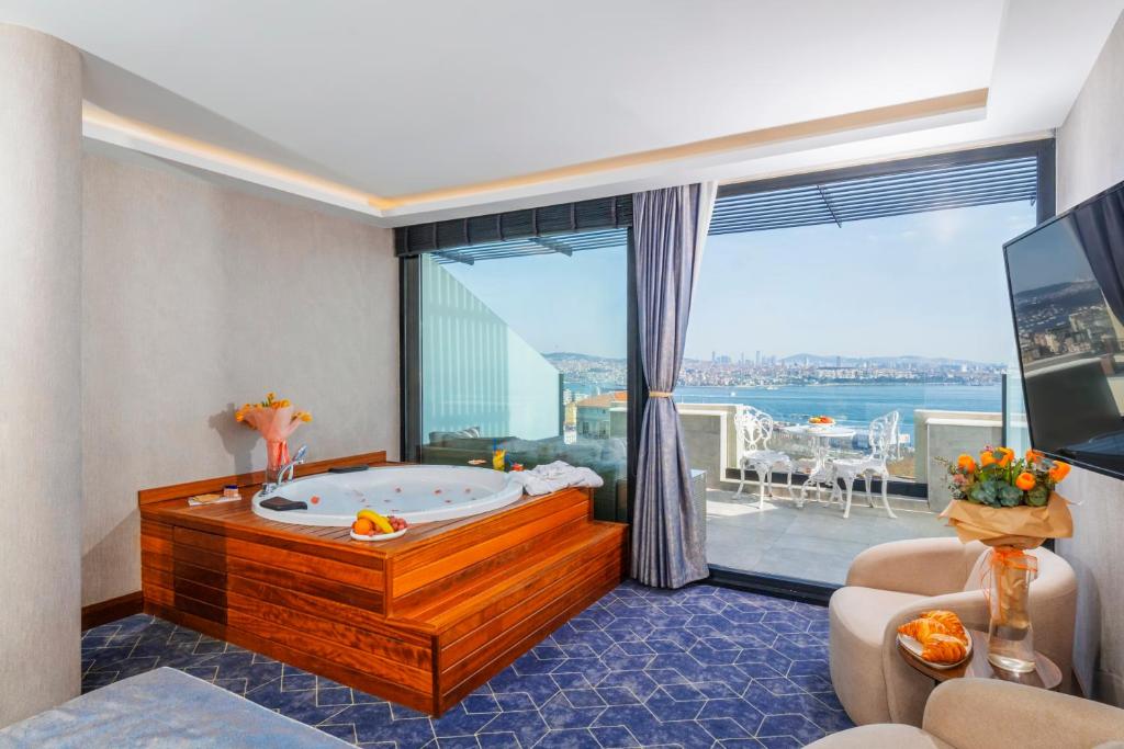 03-اتاق-Ring-Stone-Hotels-Bosphorus-هتل-رینگ-استون-بسفروس-.jpg