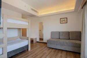 14-اتاق-هتل-4-ستاره-فور-ریزورت-اند-اسپا-آنتالیا- Fore-Resort-&-Spa-Hotel-Antalya-Room.jpg