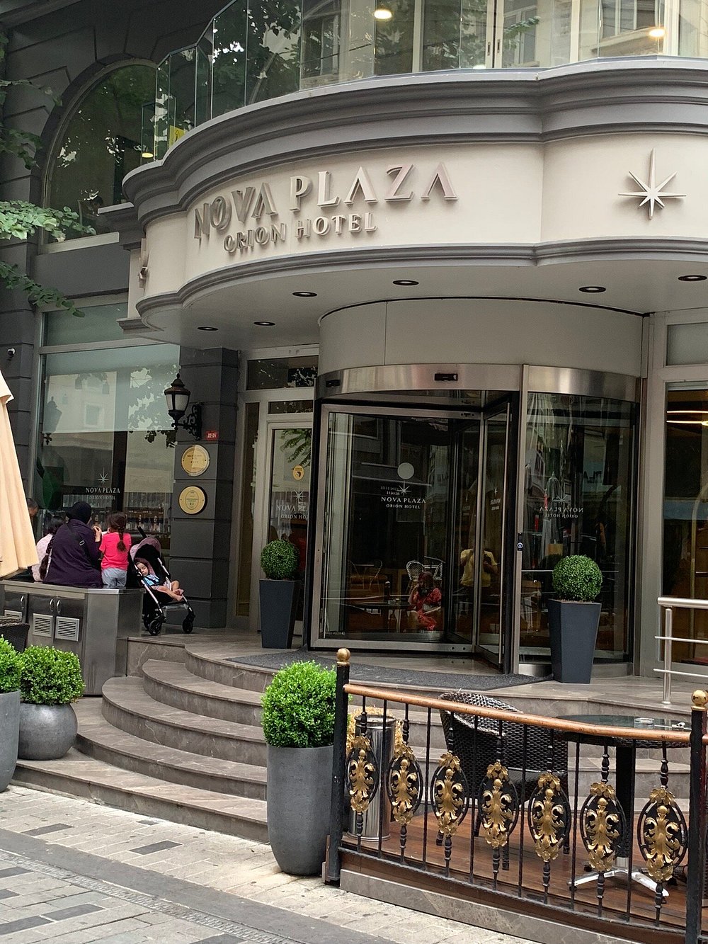 02-نمای-هتل-4-ستاره-نوا-پلازا-اوریون-استانبول-View-Hitel-4-Setare-Nova-Plaza-Orion_Istanbul.jpg
