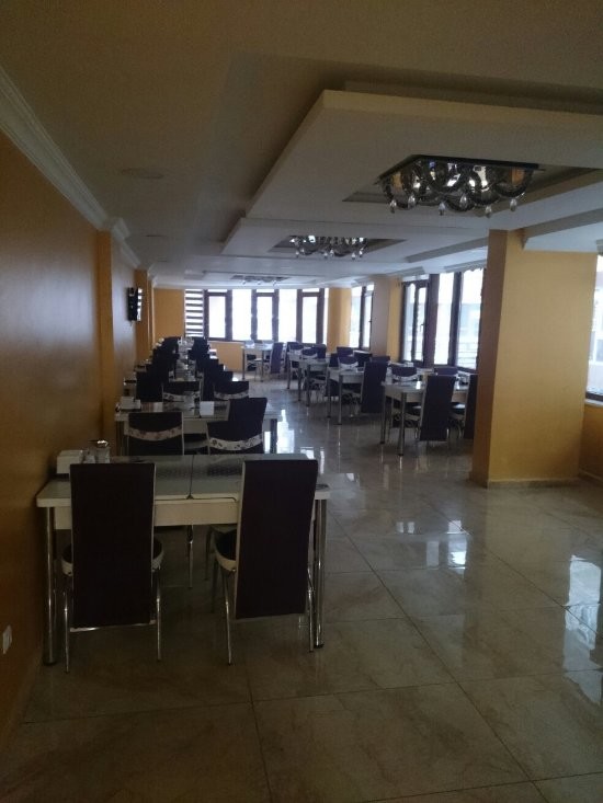 18-رستوران-هتل-3-ستاره-کروان-وان- Kervan-Hotel-Van-Restaurant.jpeg