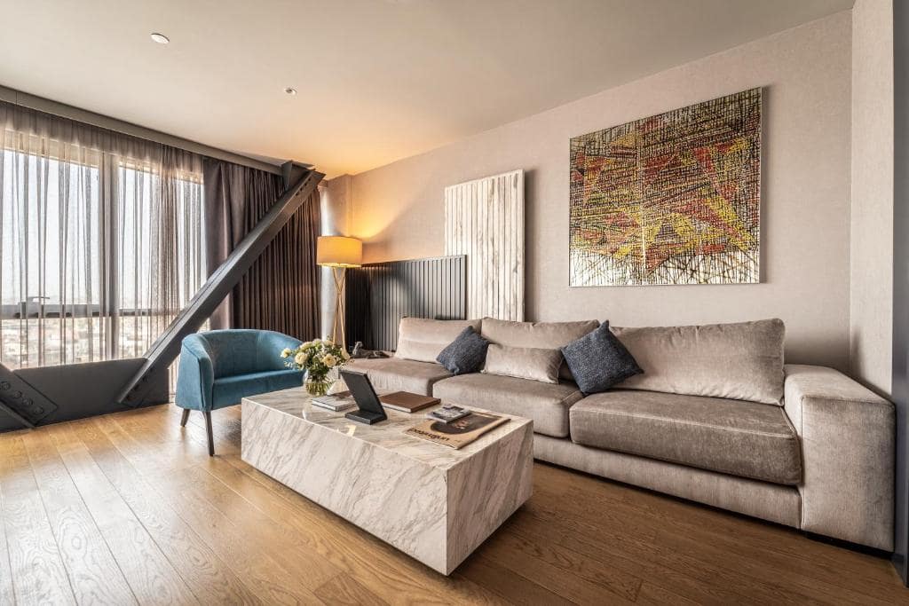 هتل-5ستاره-سوفیتل-استانبول-سالن-نشیمن-011-Hotel-5-Setare-Sofitel-View-Living-Room.jpg