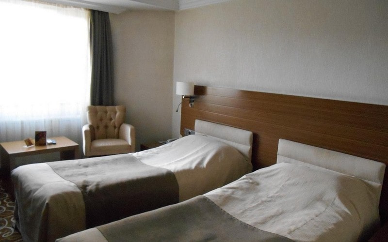 16 اتاق هتل 4 ستاره بویوک اورارتو وان Buyuk Urartu Hotel Van.jpg