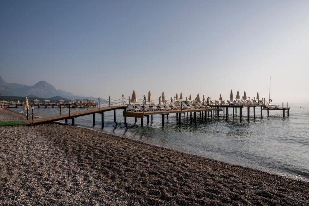 34-ساحل-هتل-4-ستاره-فور-ریزورت-اند-اسپا-آنتالیا- Fore-Resort-&-Spa-Hotel-Antalya-Beach.jpg