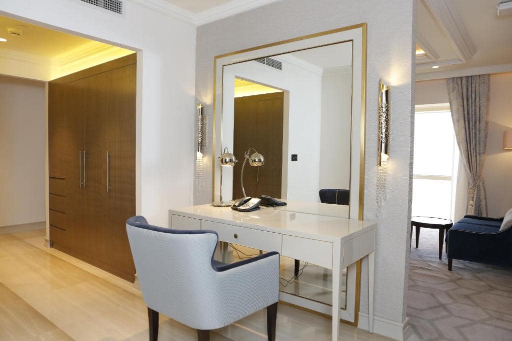 11-اتاق-هتل-5-ستاره-د-تاور-پلازا-دبی- The-Tower-Plaza-Hotel-Dubai-Room.jpg