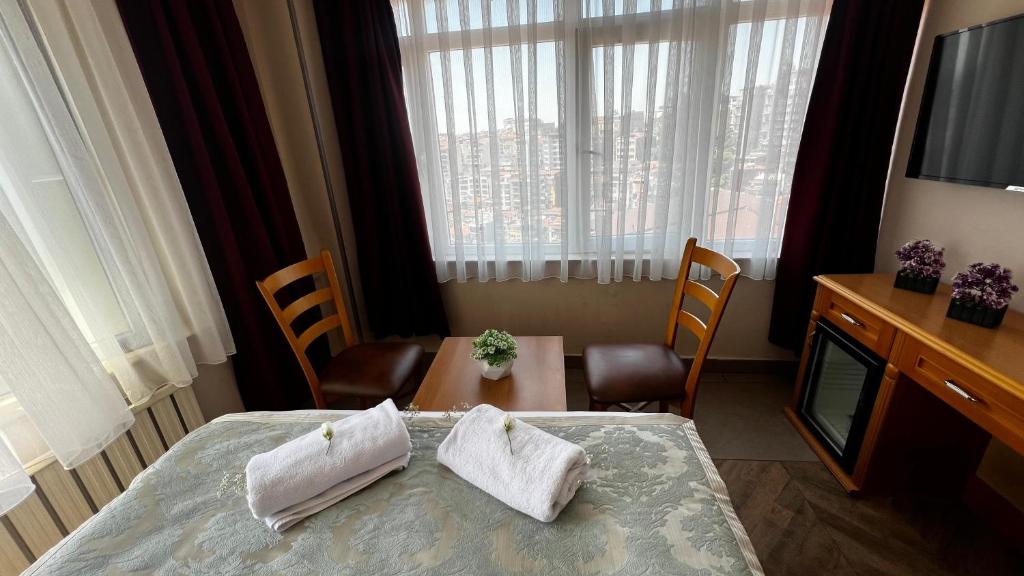 08-نمای-اتاق-هتل-4-ستاره-پارک-استار-استانبولRoom-Star-Hotel-Taksim.jpg