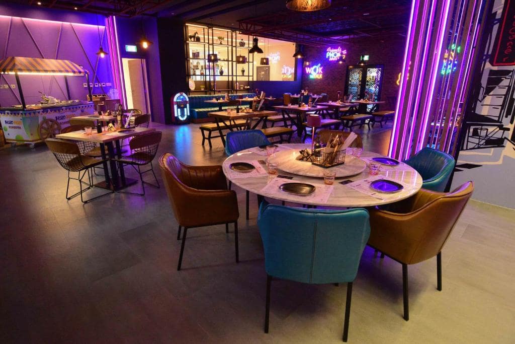 34-رستوران-هتل-4-ستاره-اج-کریک-ساید-دبی- Edge-Creekside-Hotel-Dubai-Restaurant.jpg