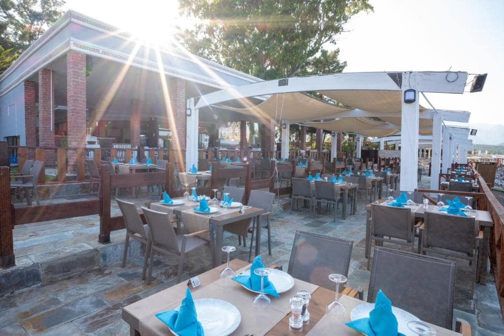 44-رستوران-هتل-4-ستاره-فور-ریزورت-اند-اسپا-آنتالیا- Fore-Resort-&-Spa-Hotel-Antalya-Restaurant.jpg