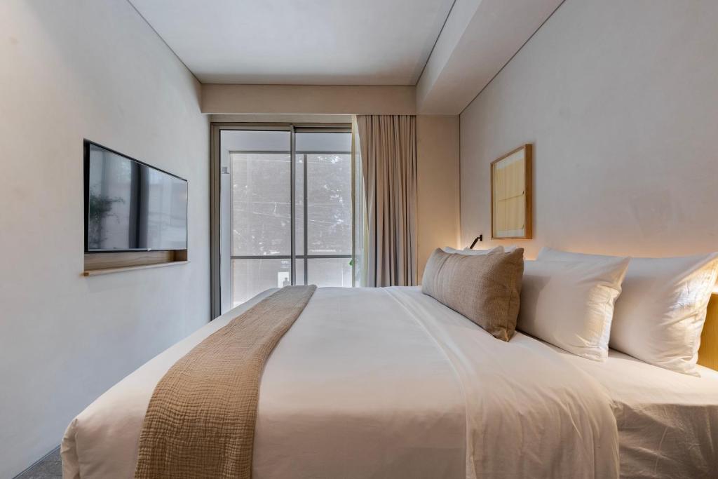 13-اتاق-هتل-لا-مارتین-استانبول-Lamartine-Hotel-.jpg