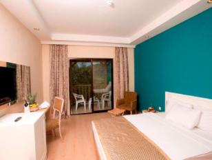 23 اتاق Crystal-Green-Bay-Resort-Spa-Antalya.jpg