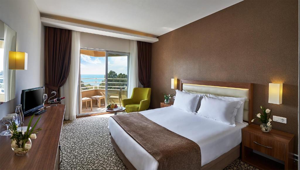 08 اتاق هتل 5 ستاره ریچموند افسوس کوش آداسی Richmond Ephesus Resort Kusadasi.jpg