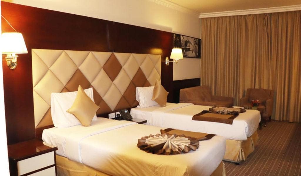 04-اتاق-خواب-هتل-3-ستاره-گلف-این-دبی- Golf-Inn-Hotel-Dubai-Bedroom.jpg