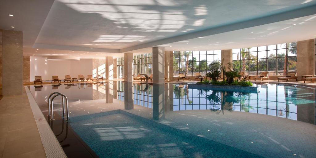 34-استخر-هتل-5-ستاره-آمارا-پریمیر-پالاس-آنتالیا- Amara-Premier-Palace-Hotel-Antalya-Pool.jpg