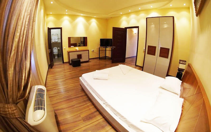 29 اتاق هتل 4 ستاره ارمنیا ویلیج پارک ایروان ارمنستان Armenian Village Park Hotel Yerevan.jpg