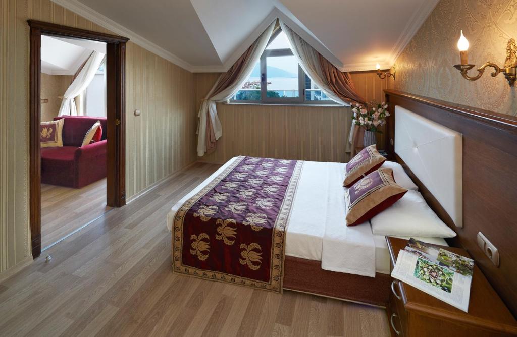 34 اتاق هتل 4 ستاره امره بیچ مارماریس Emre Beach Hotel Marmaris.jpg