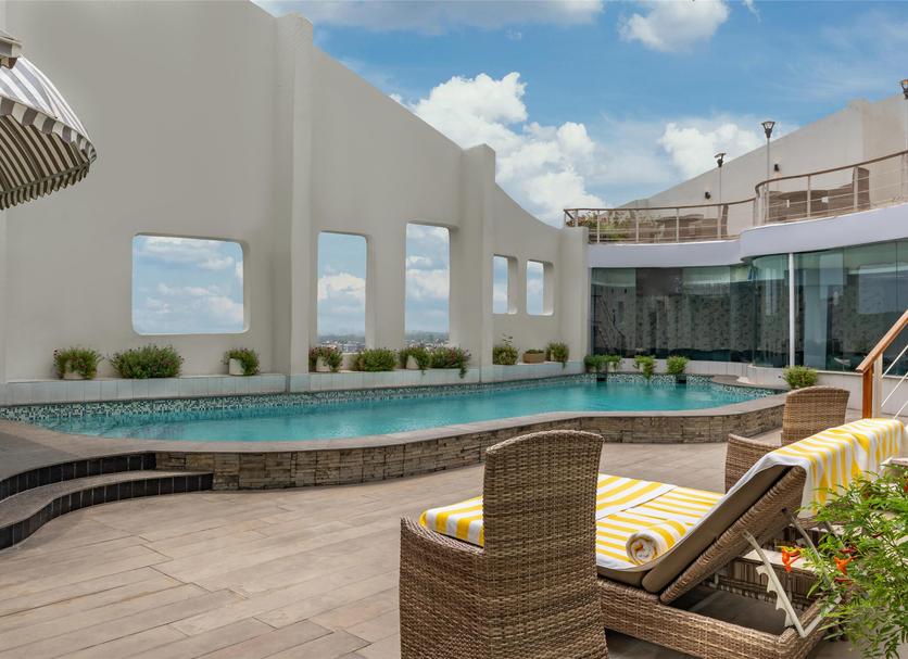 11-فضای-داخلی-هتل-4-ستاره-پارک-این-رادیسون-دهلی-Park-Inn-by-Radisson-New-Delhi-IP-Extension.jpg
