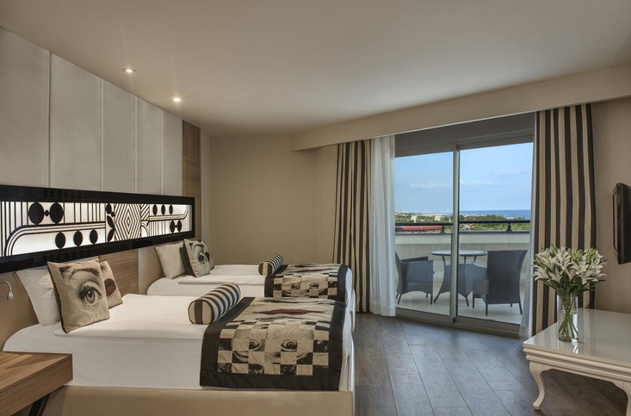 27 اتاق هتل 5 ستاره دلفین ایمپریال لارا آنتالیا Delphin Imperial Lara Antalya.jpg