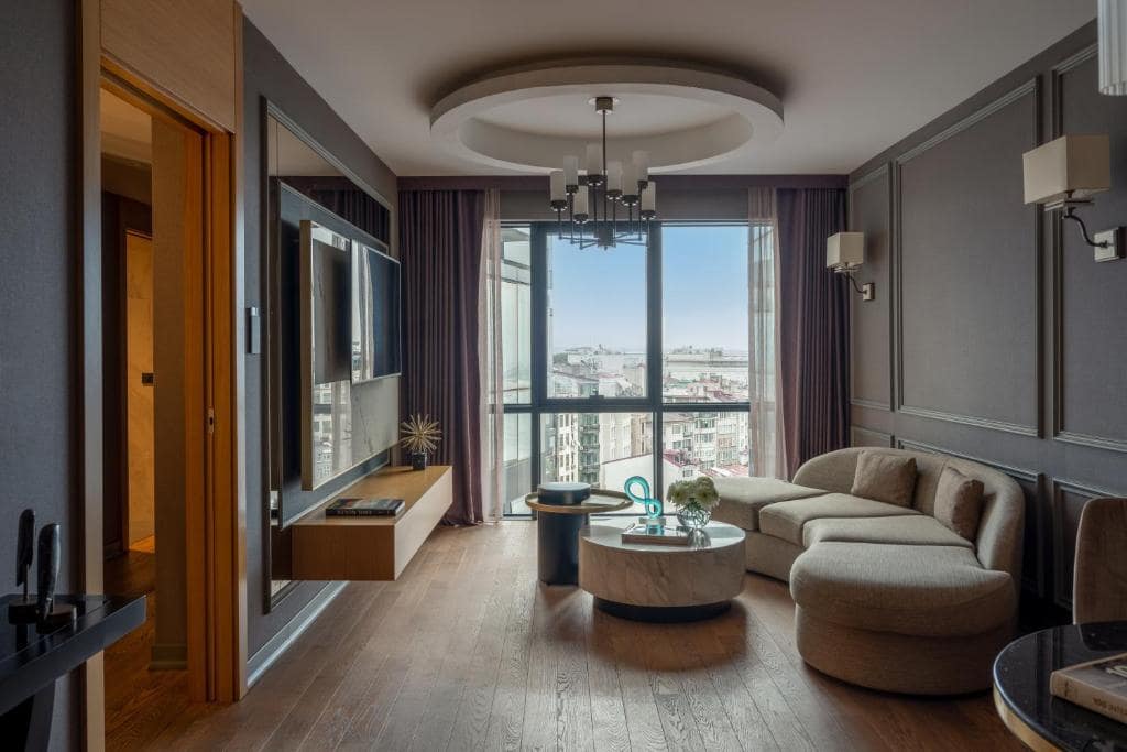 هتل-5ستاره-سوفیتل-استانبول-سالن-نشیمن-02-Hotel-5-Setare-Sofitel-View-Living-Room.jpg