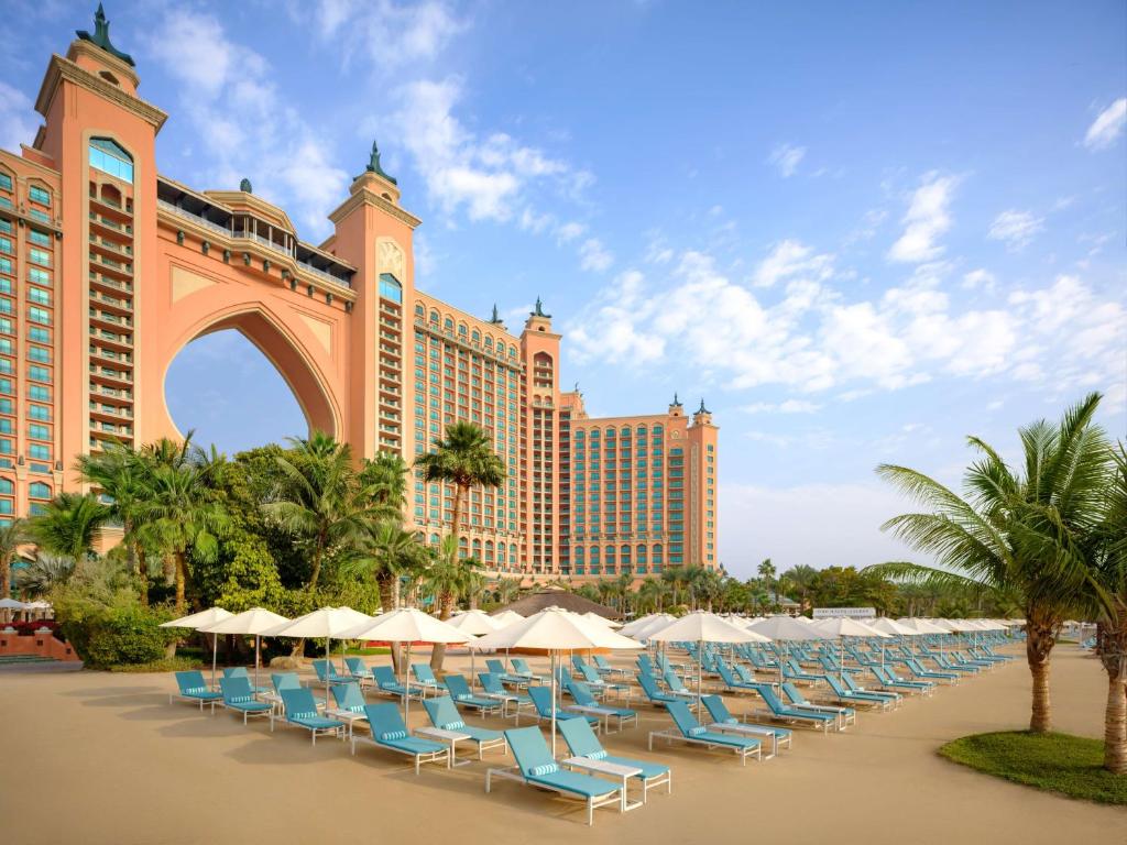 35-ساحل-هتل-5-ستاره-آتلانتیس-دبی- Atlantis-The-Palm-Beach.jpg