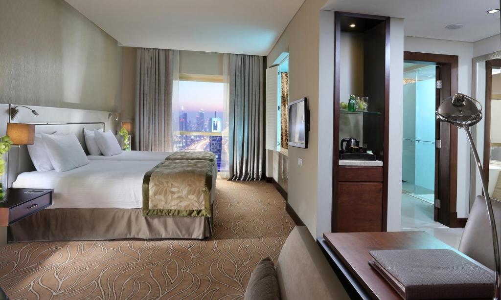 03 اتاق هتل 5 ستاره د تاور پلازا دبی The Tower Plaza Hotel Dubai.jpg