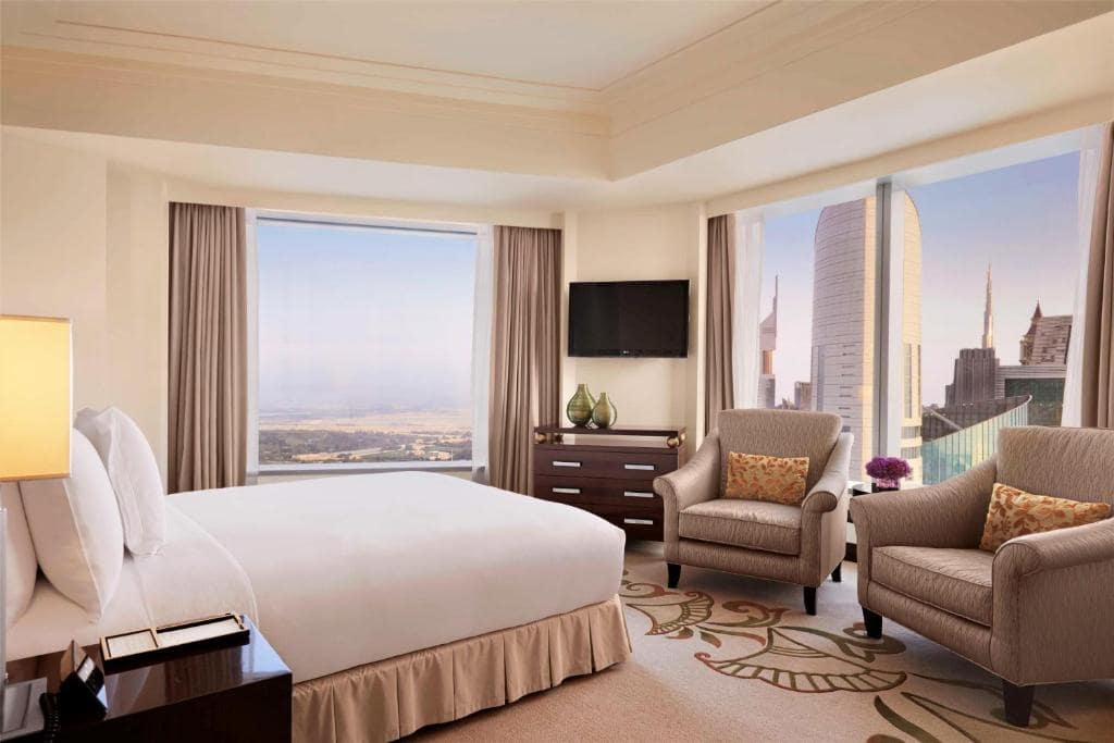 16-اتاق-هتل-5-ستاره-کنراد-دبی- Conrad-Hotel-Dubai-Room.jpg